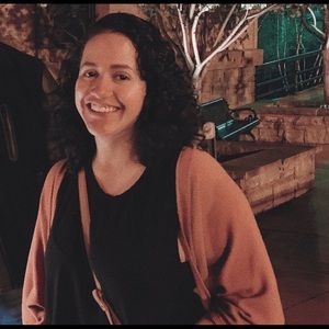 Meet your Posher, Kaila